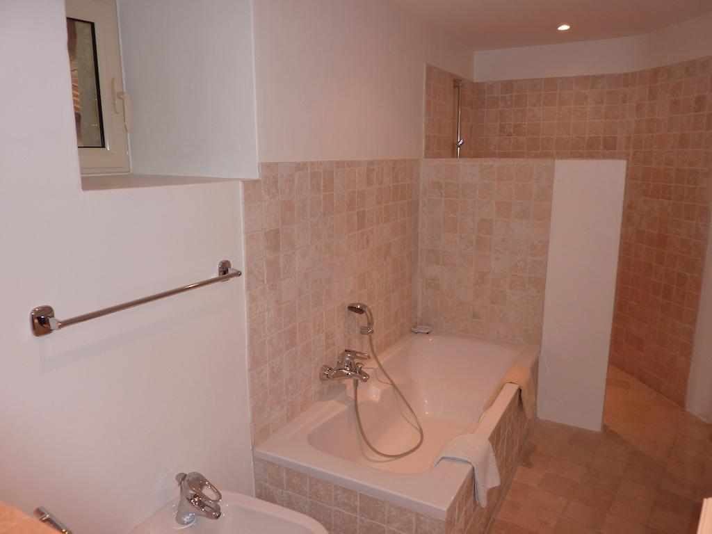 Le Mas Del Sol Bed & Breakfast Bonnieux Dış mekan fotoğraf