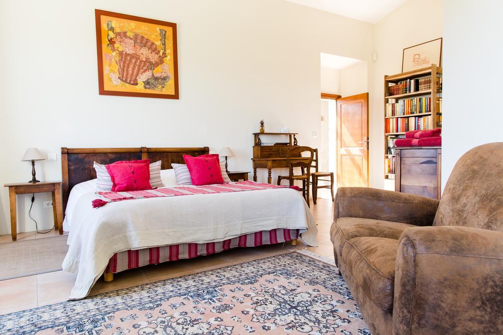 Le Mas Del Sol Bed & Breakfast Bonnieux Dış mekan fotoğraf