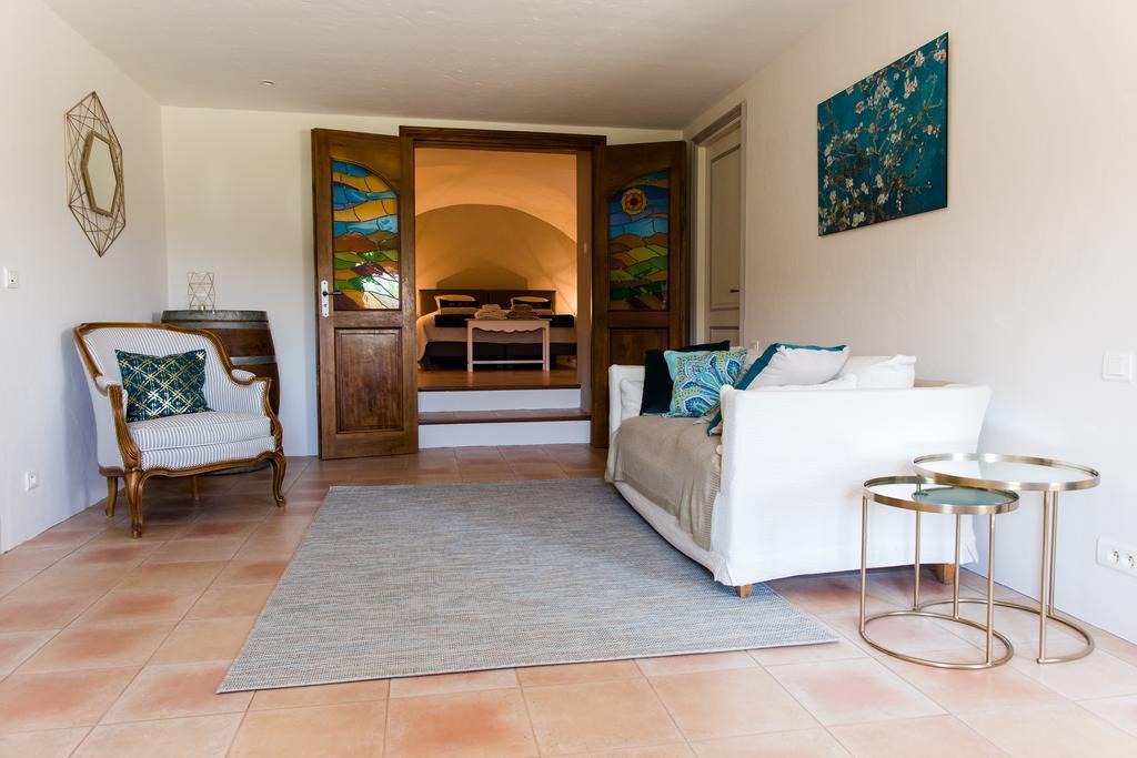 Le Mas Del Sol Bed & Breakfast Bonnieux Dış mekan fotoğraf